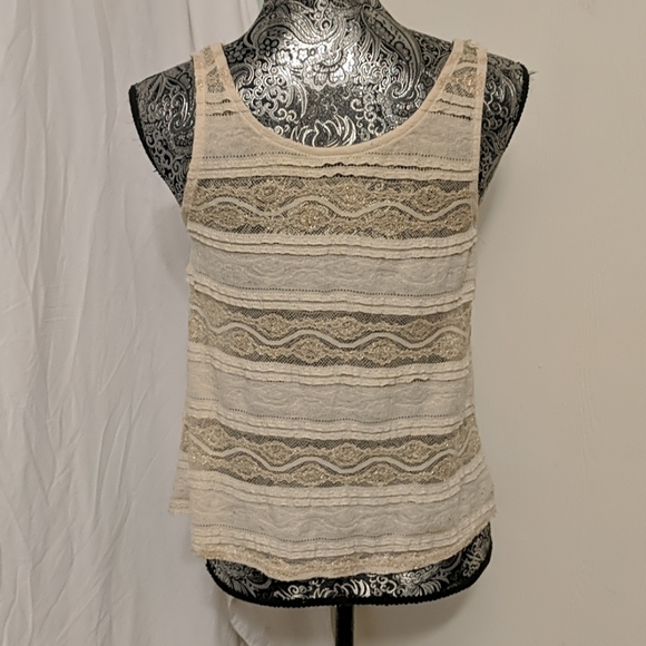 ✨50% OFF✨ Urban Outfitters gold and ivory lace tank top - Picture 3 of 6